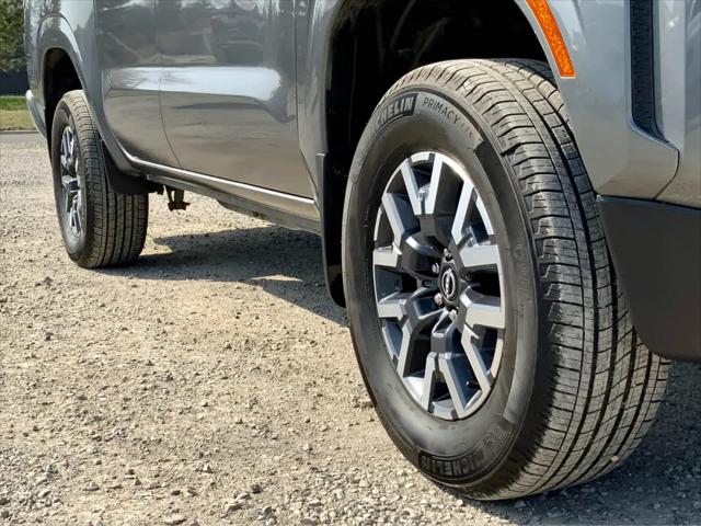 2024 Nissan Frontier Crew Cab SL 4x4