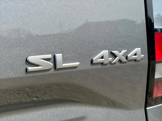 2024 Nissan Frontier Crew Cab SL 4x4