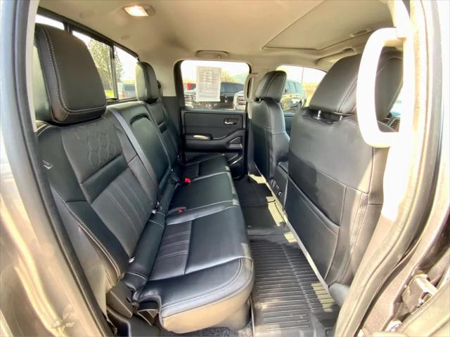 2024 Nissan Frontier Crew Cab SL 4x4