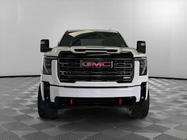 2025 GMC Sierra 2500HD 4WD Crew Cab Standard Bed AT4