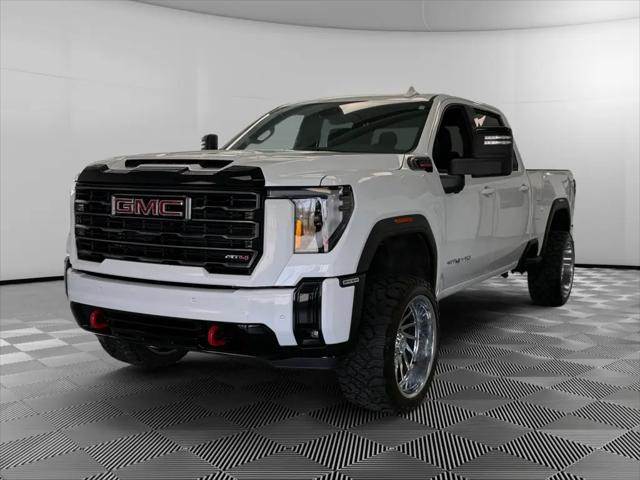 2025 GMC Sierra 2500HD 4WD Crew Cab Standard Bed AT4