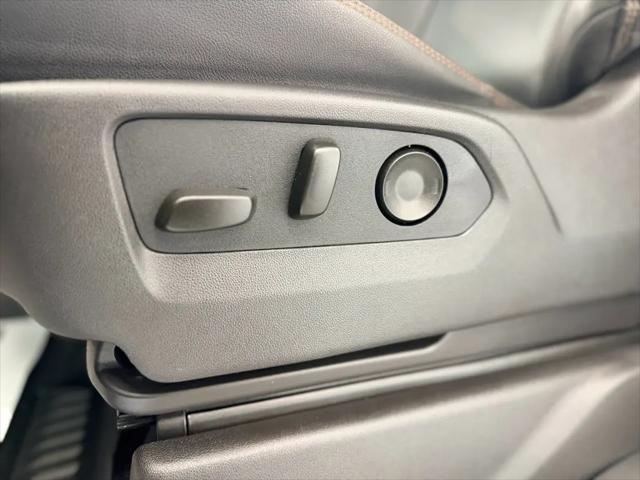 2025 GMC Sierra 2500HD 4WD Crew Cab Standard Bed AT4