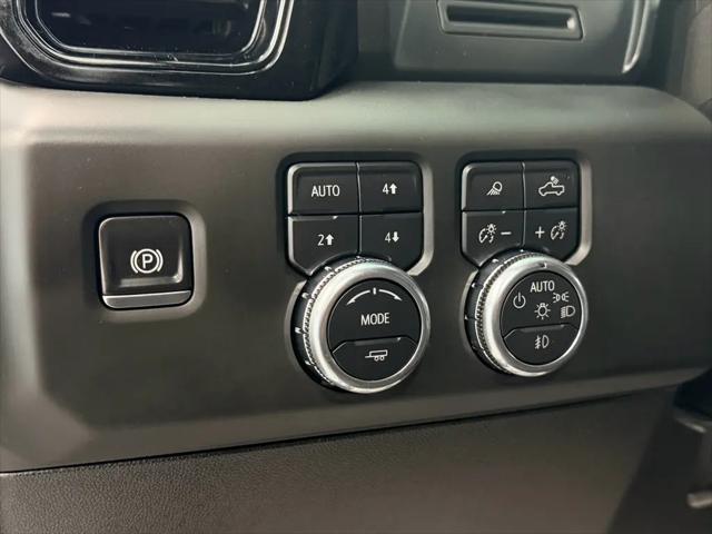 2025 GMC Sierra 2500HD 4WD Crew Cab Standard Bed AT4