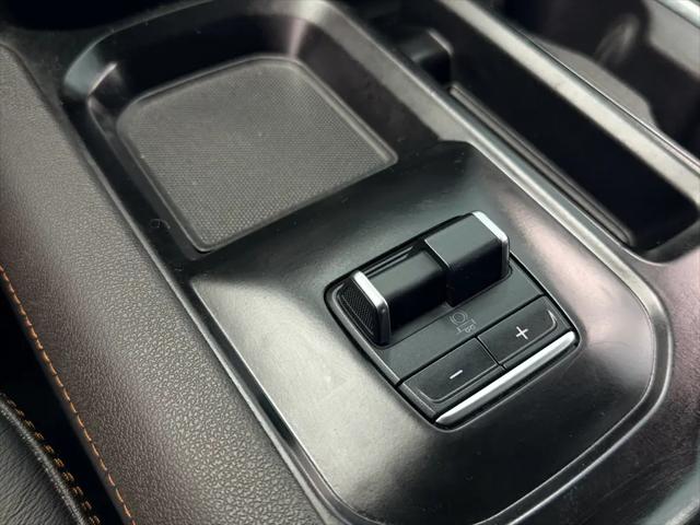 2025 GMC Sierra 2500HD 4WD Crew Cab Standard Bed AT4