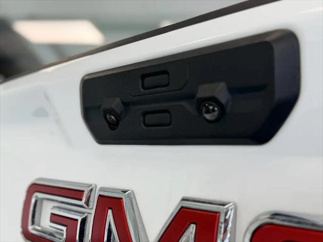2025 GMC Sierra 2500HD 4WD Crew Cab Standard Bed AT4