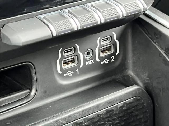 2021 Ram 1500 Big Horn Crew Cab 4x4 5'7" Box