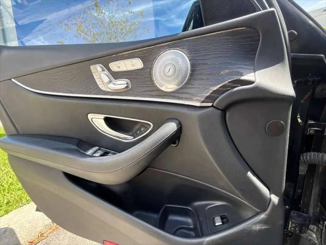 2018 Mercedes-Benz E-CLASS E 300 E 300