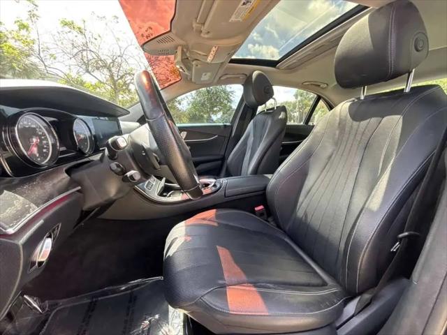 2018 Mercedes-Benz E-CLASS E 300 E 300