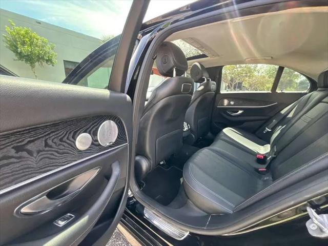 2018 Mercedes-Benz E-CLASS E 300 E 300