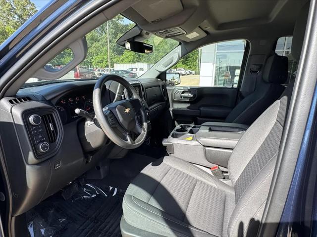 2023 Chevrolet Silverado 1500 4WD Crew Cab Short Bed Custom