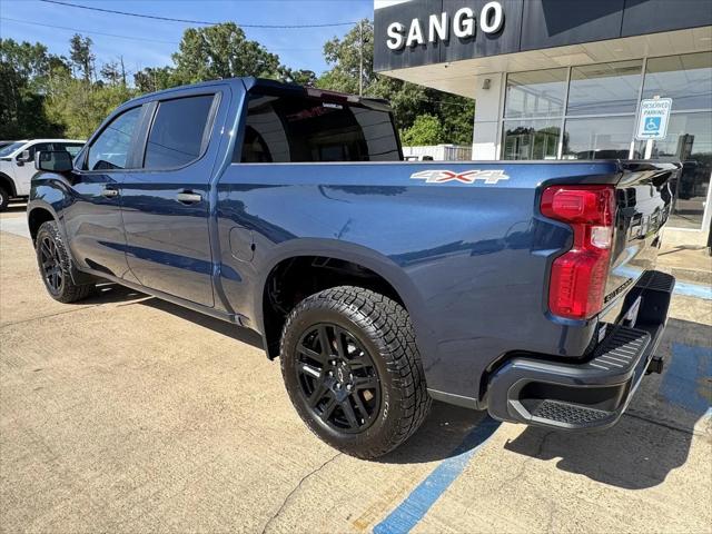 2023 Chevrolet Silverado 1500 4WD Crew Cab Short Bed Custom