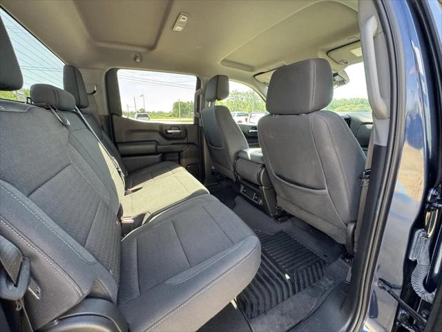 2023 Chevrolet Silverado 1500 4WD Crew Cab Short Bed Custom