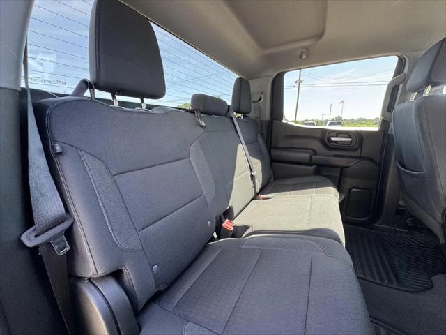 2023 Chevrolet Silverado 1500 4WD Crew Cab Short Bed Custom