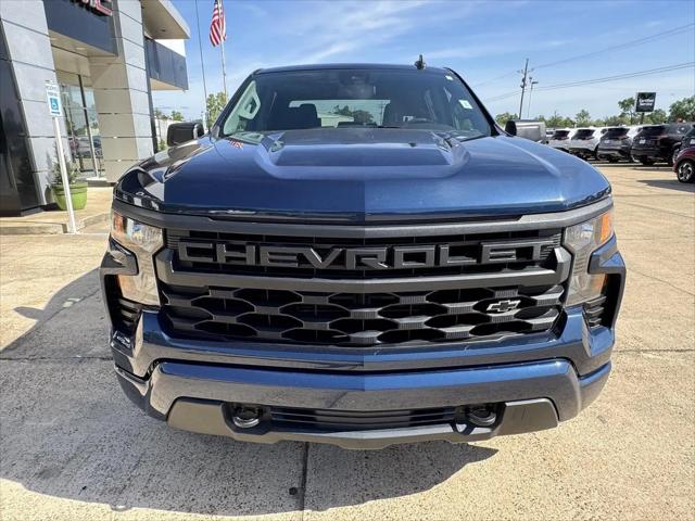 2023 Chevrolet Silverado 1500 4WD Crew Cab Short Bed Custom