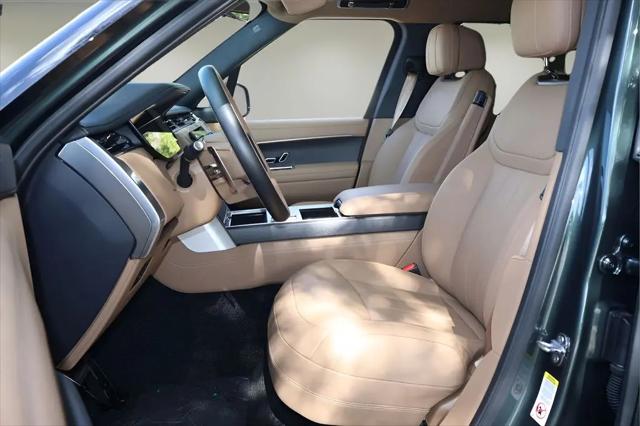 2026 Land Rover Range Rover P530 SE 7 Seat