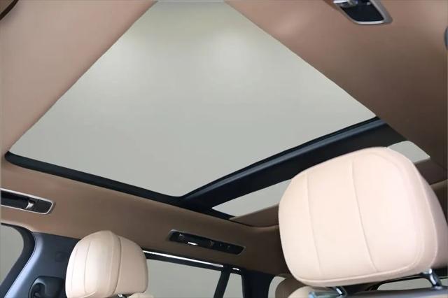 2026 Land Rover Range Rover P530 SE 7 Seat