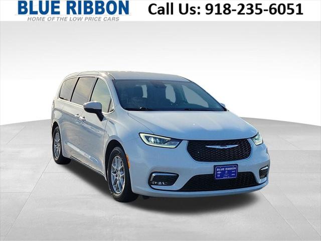 2023 Chrysler Pacifica Touring L for sale in Sallisaw, OK