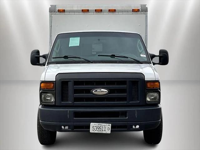 2016 Ford E-350 Cutaway E-350