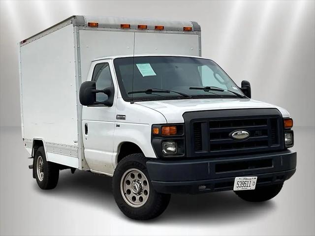 2016 Ford E-350 Cutaway E-350