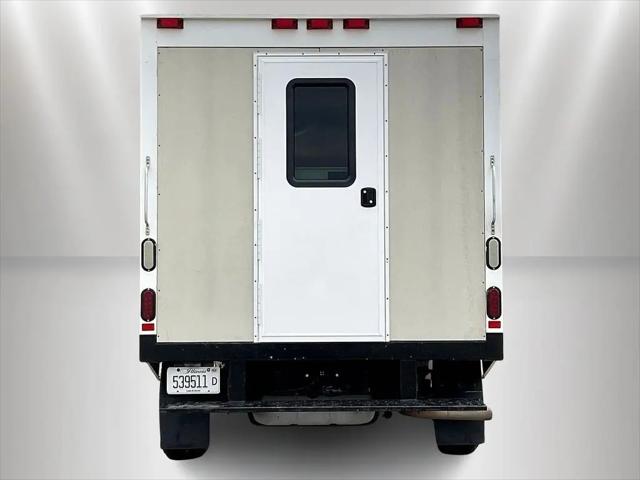 2016 Ford E-350 Cutaway E-350