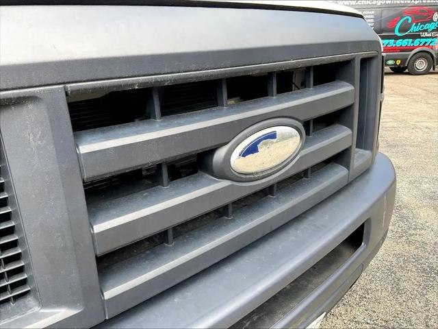 2016 Ford E-350 Cutaway E-350