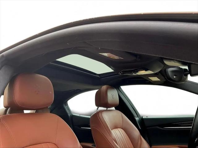 2022 Maserati Ghibli Modena Q4