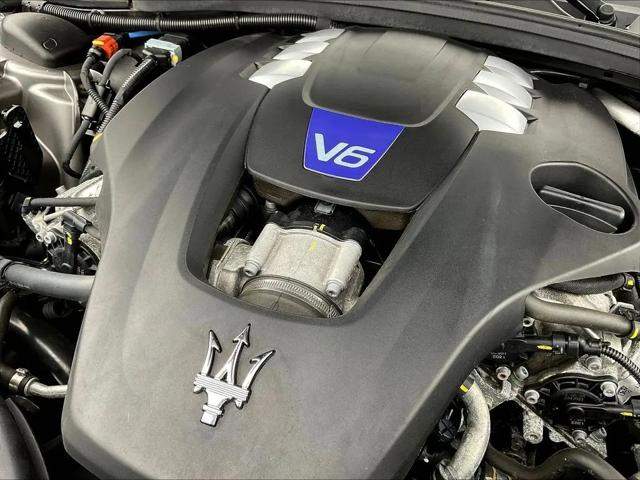 2022 Maserati Ghibli Modena Q4
