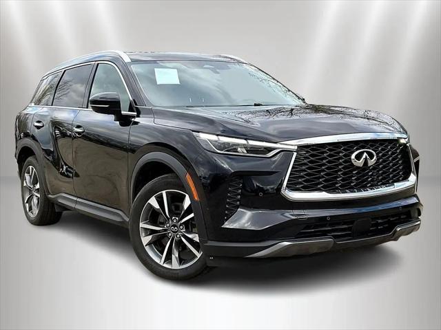 2022 INFINITI QX60 LUXE AWD