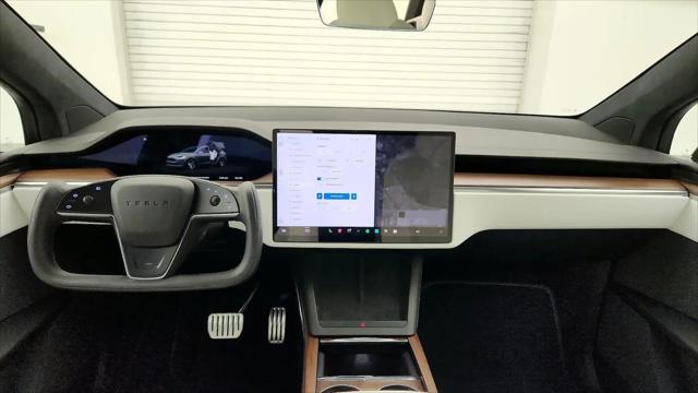 2022 Tesla Model X Plaid Tri Motor All-Wheel Drive