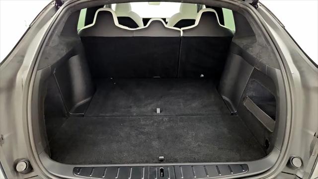 2022 Tesla Model X Plaid Tri Motor All-Wheel Drive