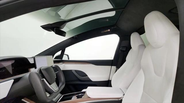 2022 Tesla Model X Plaid Tri Motor All-Wheel Drive