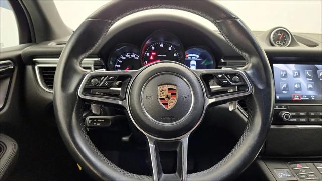 2017 Porsche Macan Macan
