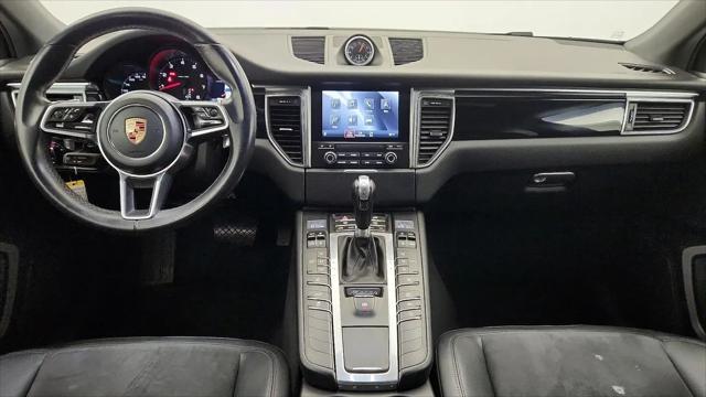 2017 Porsche Macan Macan