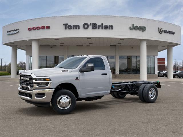 2026 RAM Ram 3500 Chassis Cab RAM 3500 TRADESMAN CHASSIS REGULAR CAB 4X4 84 CA