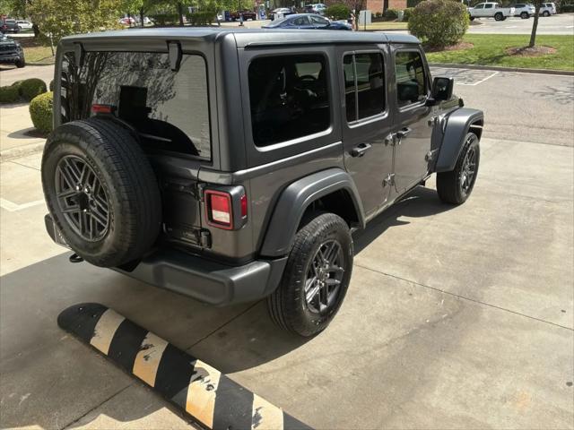 2025 Jeep Wrangler 4-Door Summit 4x4