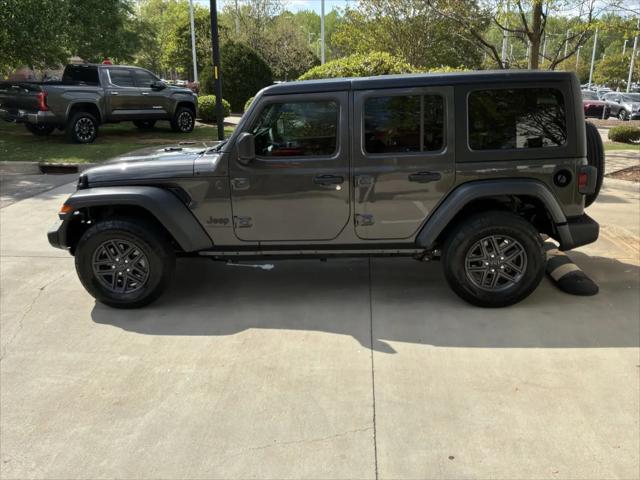 2025 Jeep Wrangler 4-Door Summit 4x4