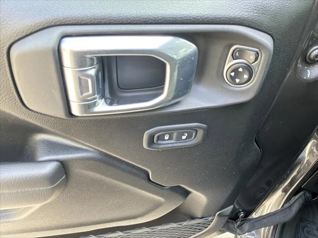 2025 Jeep Wrangler 4-Door Summit 4x4