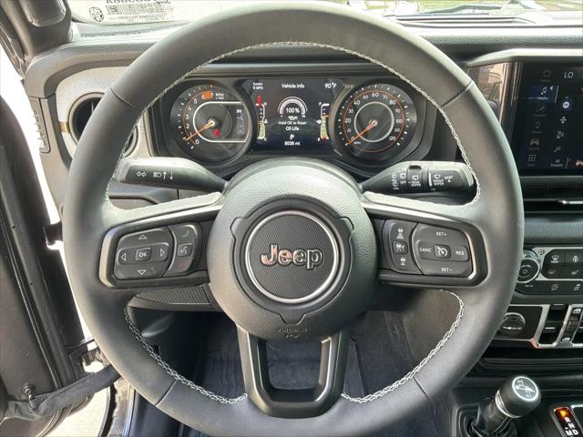 2025 Jeep Wrangler 4-Door Summit 4x4