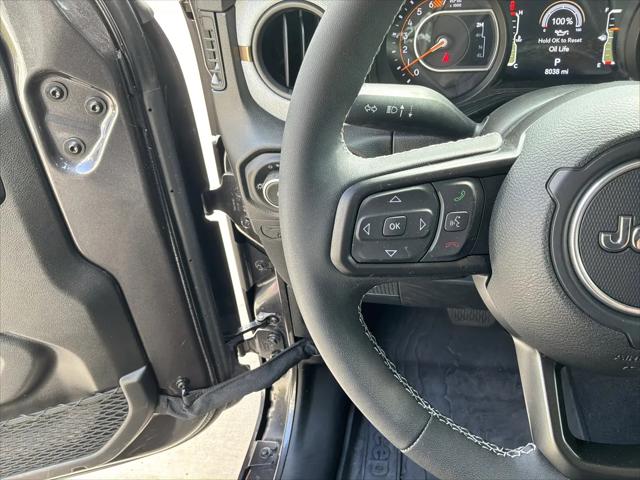 2025 Jeep Wrangler 4-Door Summit 4x4