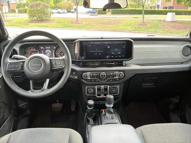 2025 Jeep Wrangler 4-Door Summit 4x4