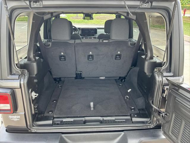 2025 Jeep Wrangler 4-Door Summit 4x4