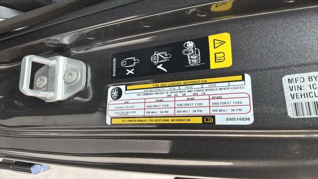 2025 Jeep Wrangler 4-Door Summit 4x4