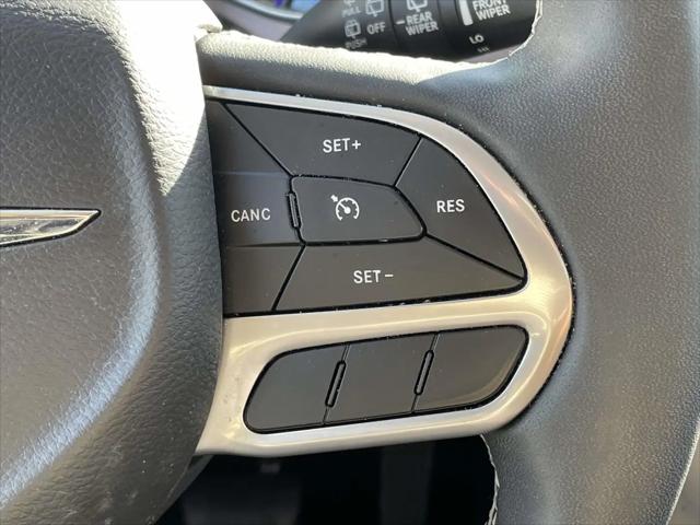 2024 Chrysler Voyager LX