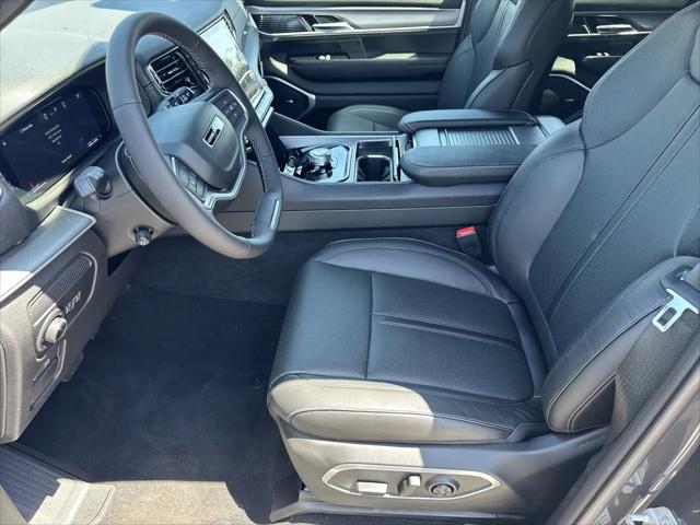 2026 Jeep Grand Wagoneer 4x2