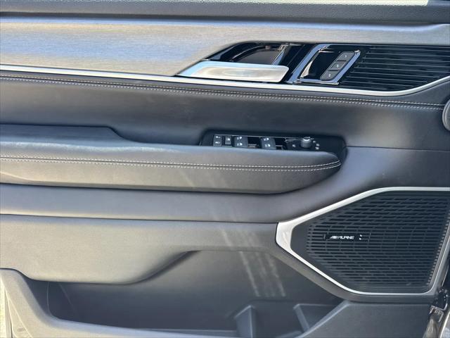 2026 Jeep Grand Wagoneer 4x2