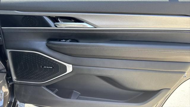 2026 Jeep Grand Wagoneer 4x2