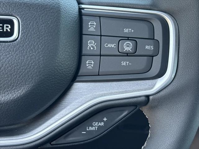 2026 Jeep Grand Wagoneer 4x2