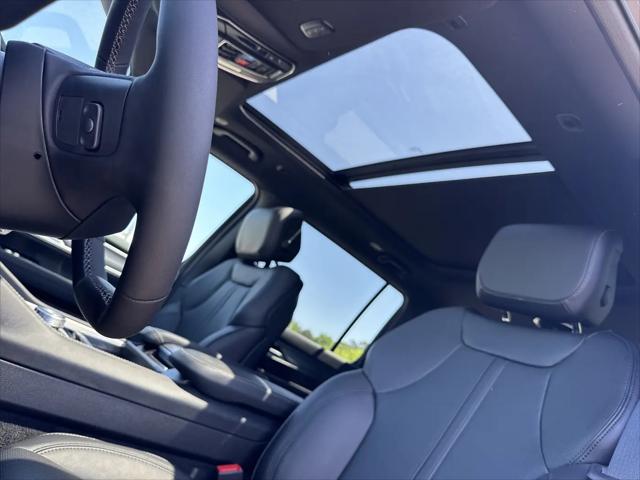 2026 Jeep Grand Wagoneer 4x2