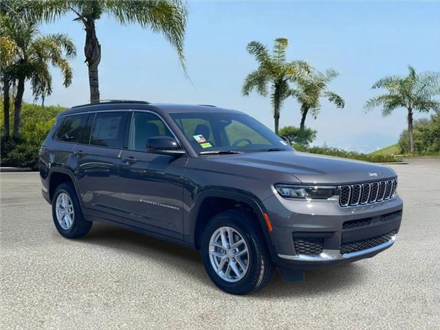 2026 Jeep Grand Cherokee L Laredo 4x2