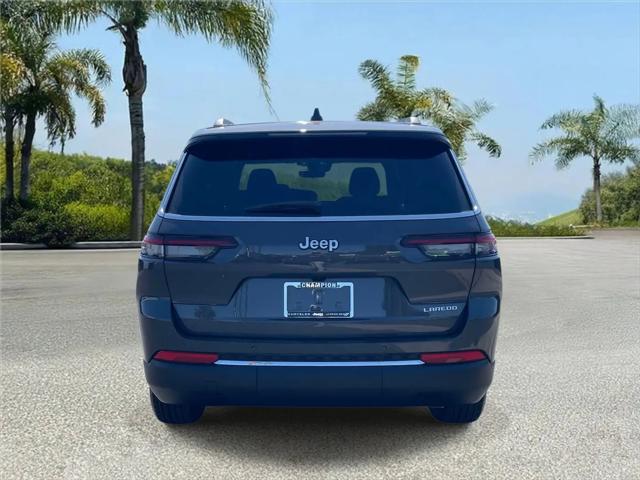 2026 Jeep Grand Cherokee L Laredo 4x2